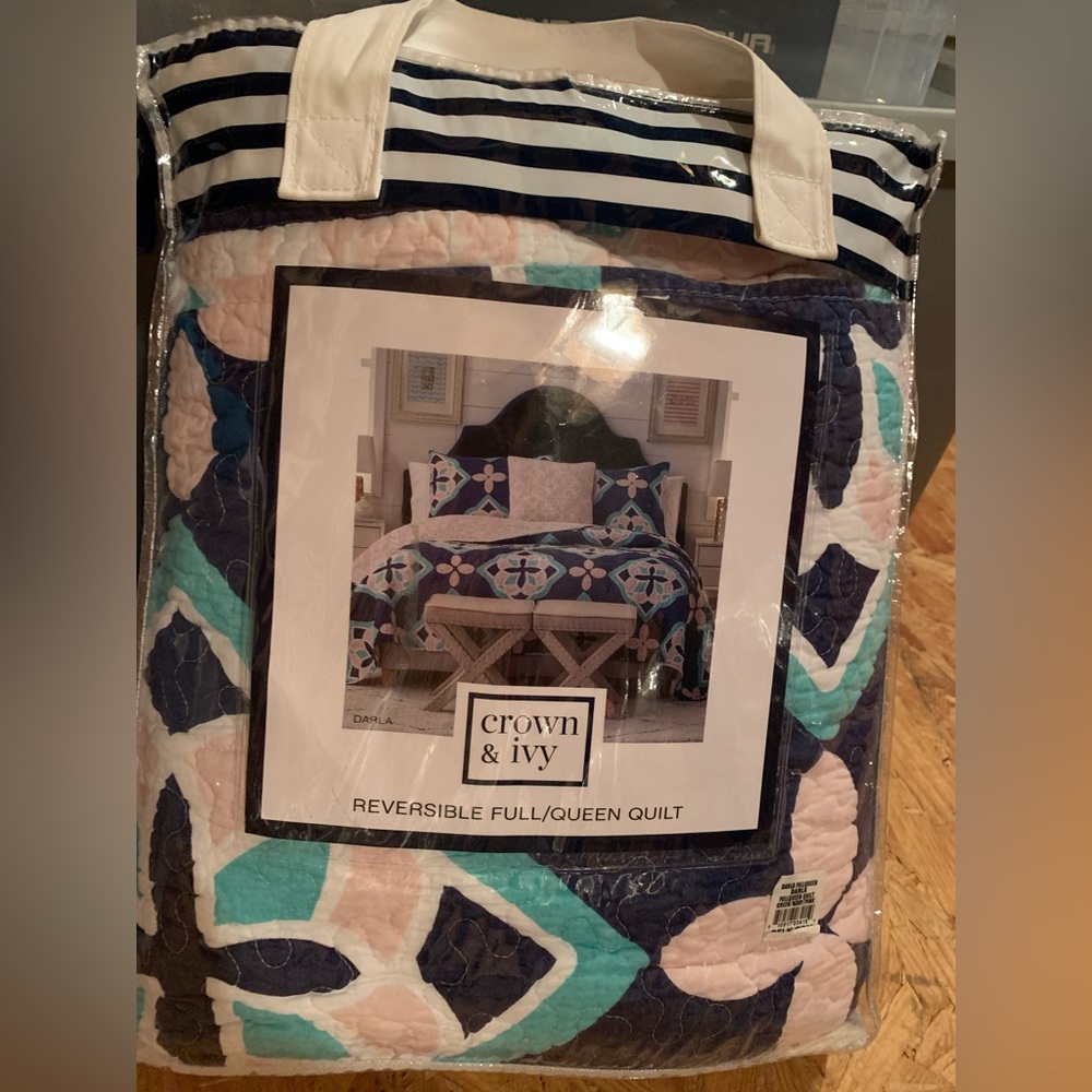 Crown & Ivy Reversible Quilt - Navy, Pink, and Aqua